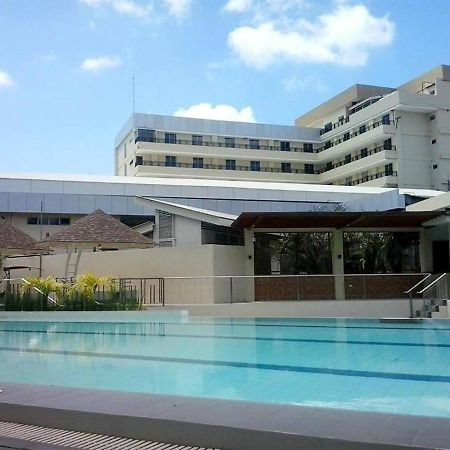 Big 8 Corporate Hotel Tagum Екстериор снимка