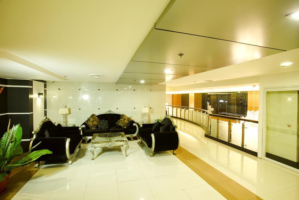 Big 8 Corporate Hotel Tagum Екстериор снимка