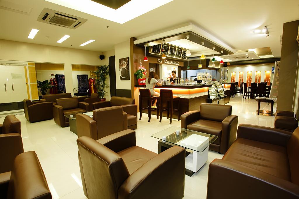 Big 8 Corporate Hotel Tagum Екстериор снимка