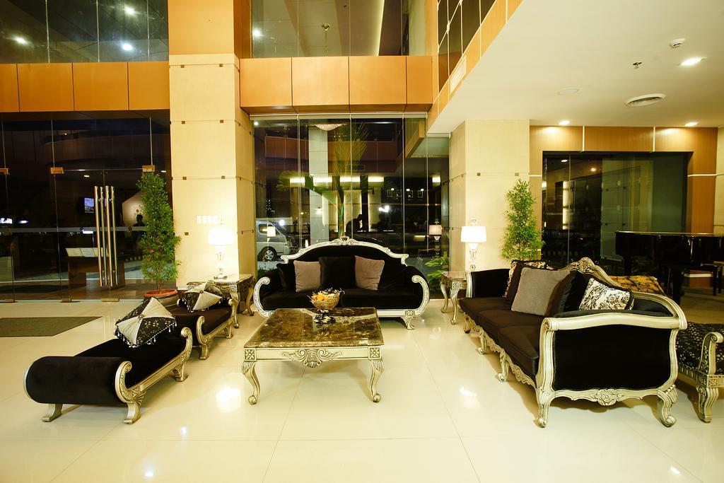 Big 8 Corporate Hotel Tagum Екстериор снимка