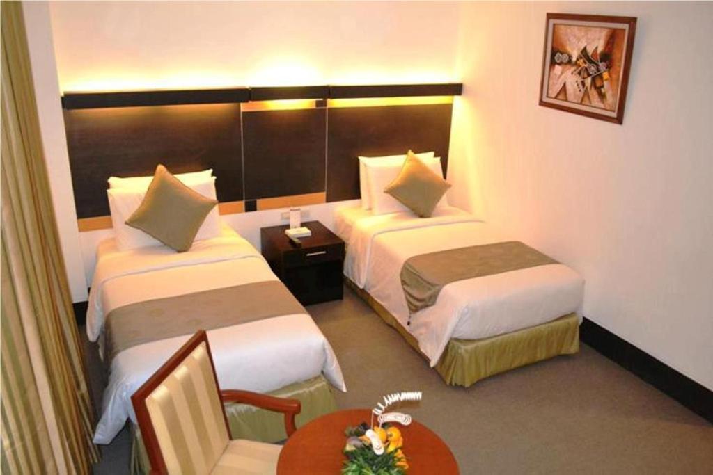 Big 8 Corporate Hotel Tagum Екстериор снимка
