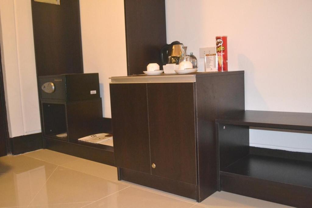 Big 8 Corporate Hotel Tagum Екстериор снимка
