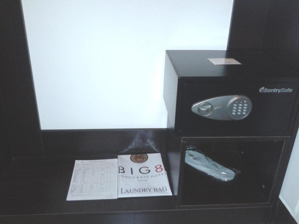 Big 8 Corporate Hotel Tagum Стая снимка